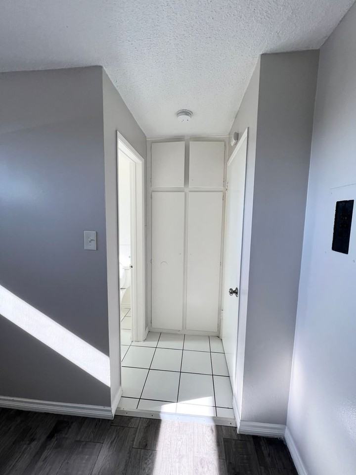 3734 W. El Segundo Blvd - Photo 6 of 22