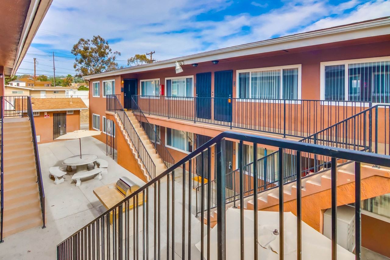 2216 Grand Avenue - Photo 3 of 8