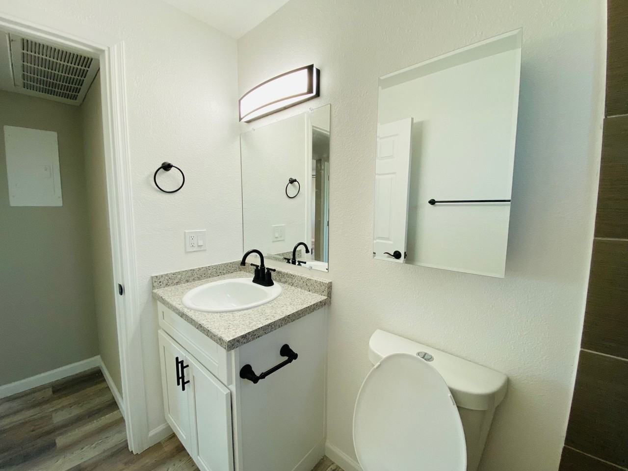 Park Ridge Apartments - Photo 7 of 32