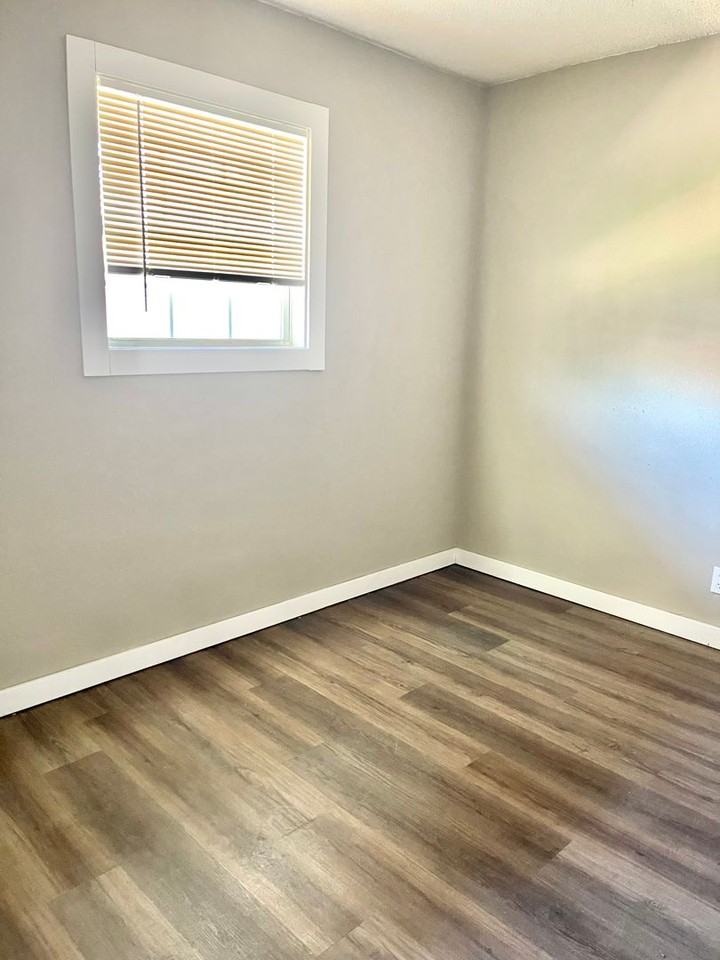 Birch Place Apartments - Photo 5 of 15