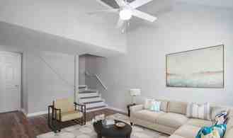 325 Crown Point Dr - Photo 1 of 1
