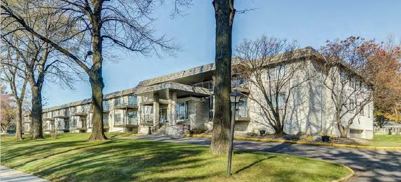 Cobblehill Apartments - Photo 2 of 50