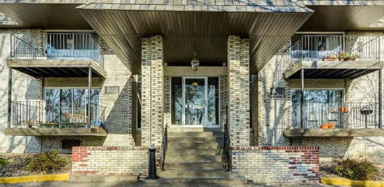 Cobblehill Apartments - Photo 3 of 50