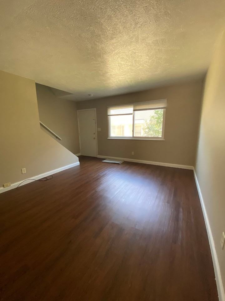 331 Riley Dr. - Photo 5 of 18