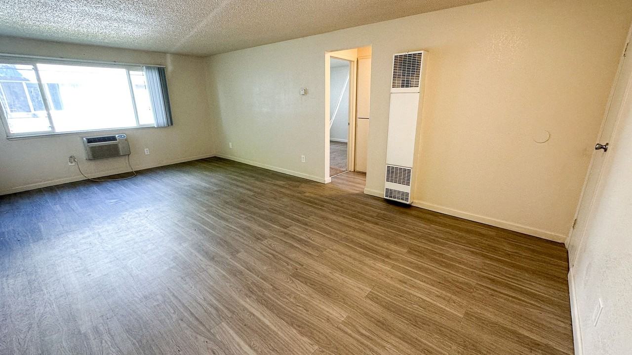 Mountain Vista Apartments - Photo 5 of 48