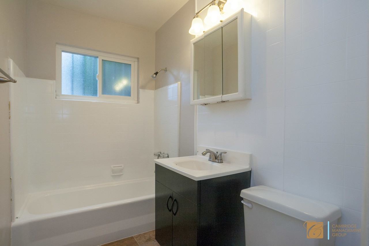 3553 College Avenue - Photo 3 of 12