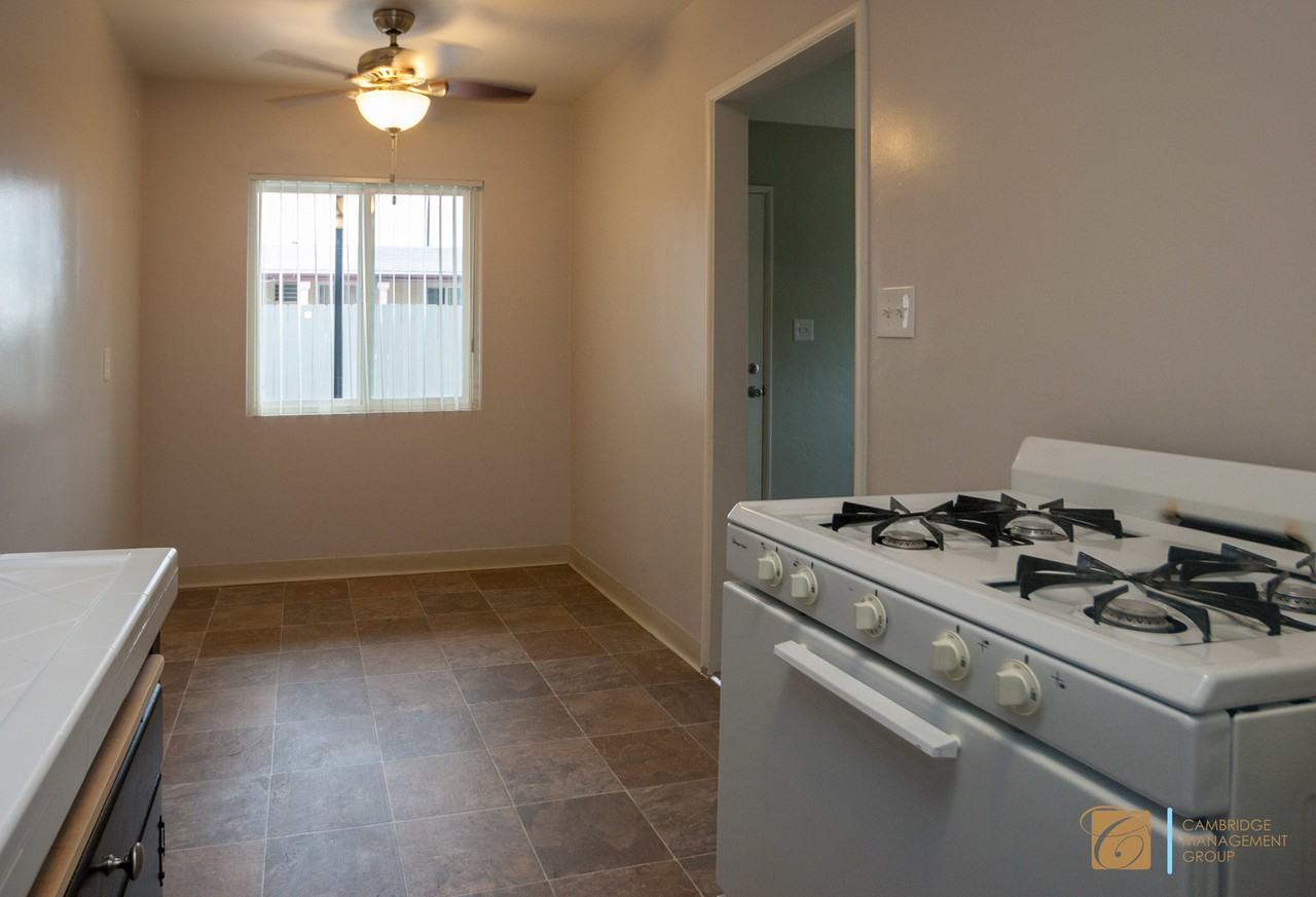 3553 College Avenue - Photo 5 of 12