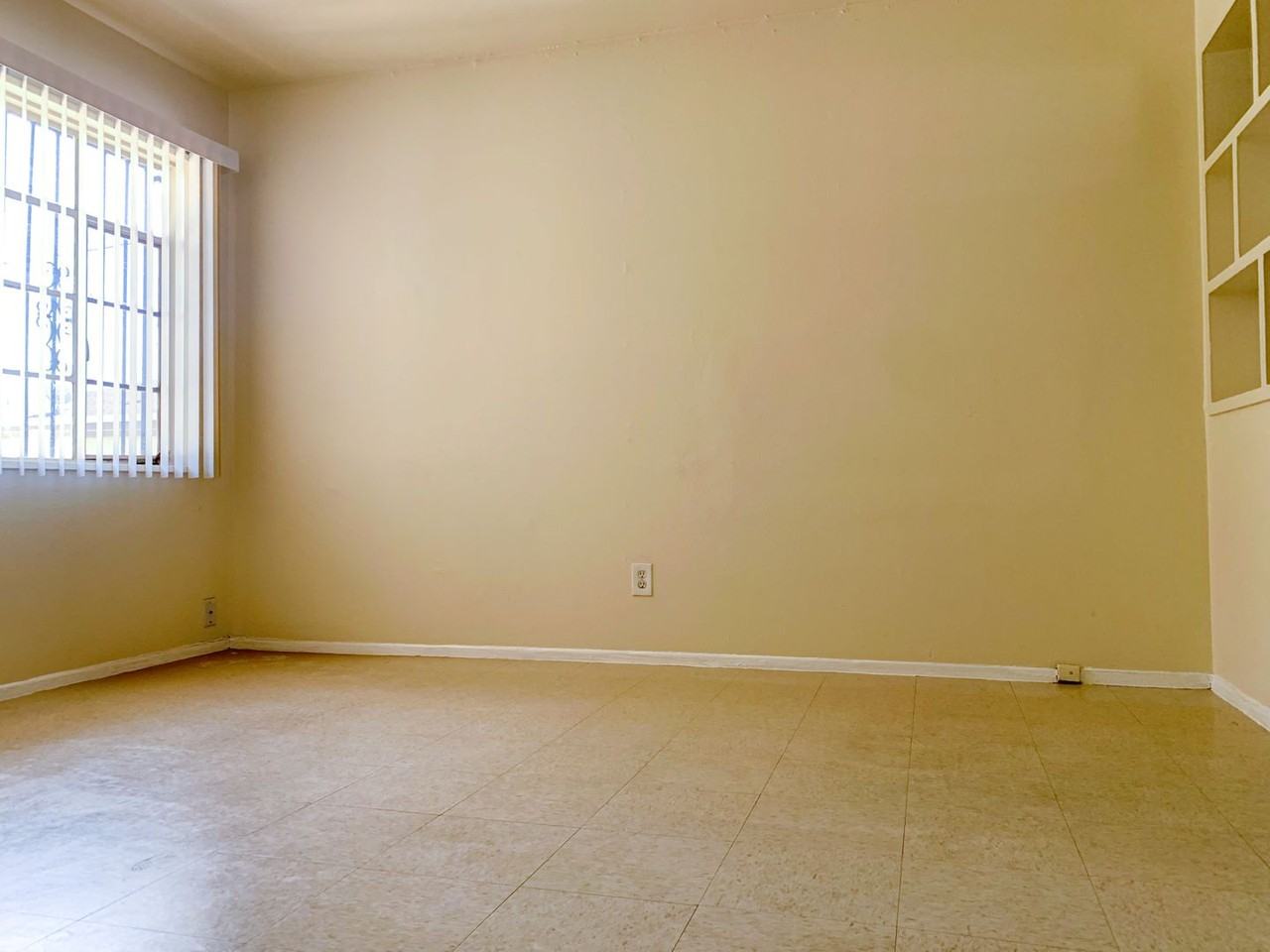 One Bedrooms near VA Hospital - Photo 7 of 29