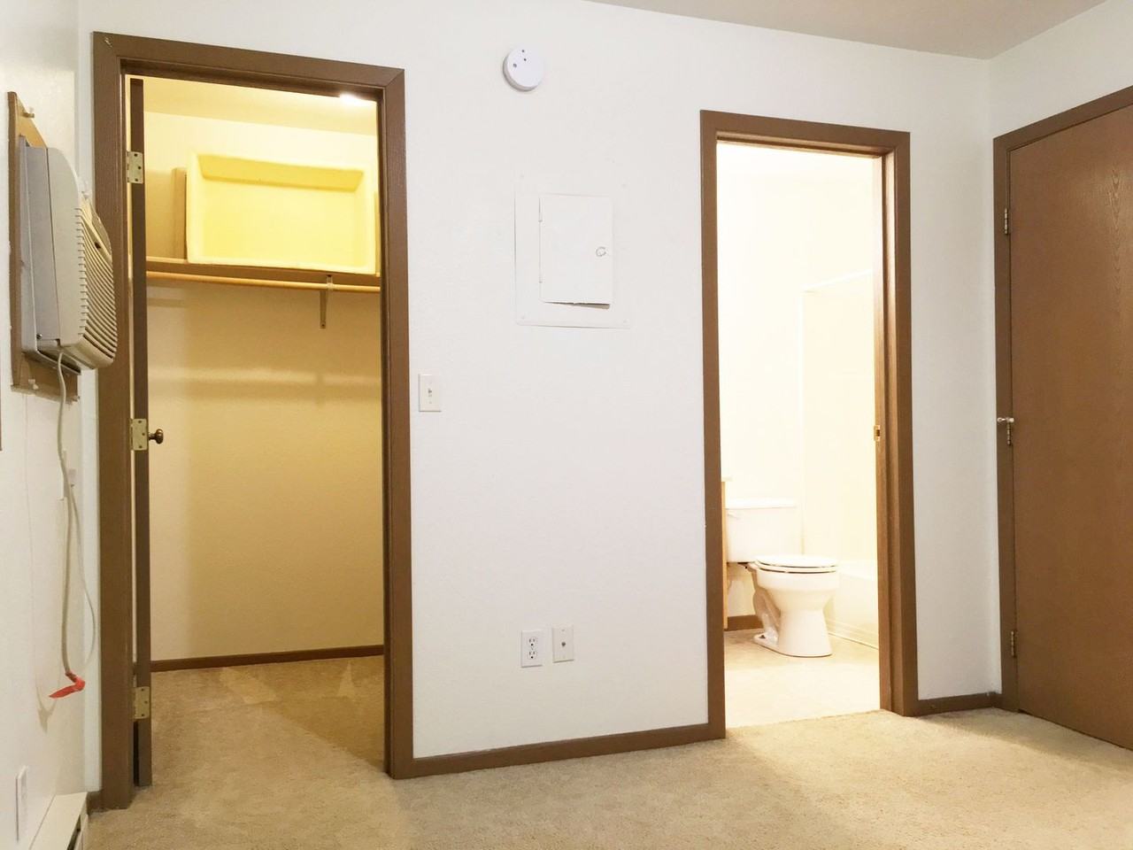 (2) 722 22nd St NW - Photo 6 of 9