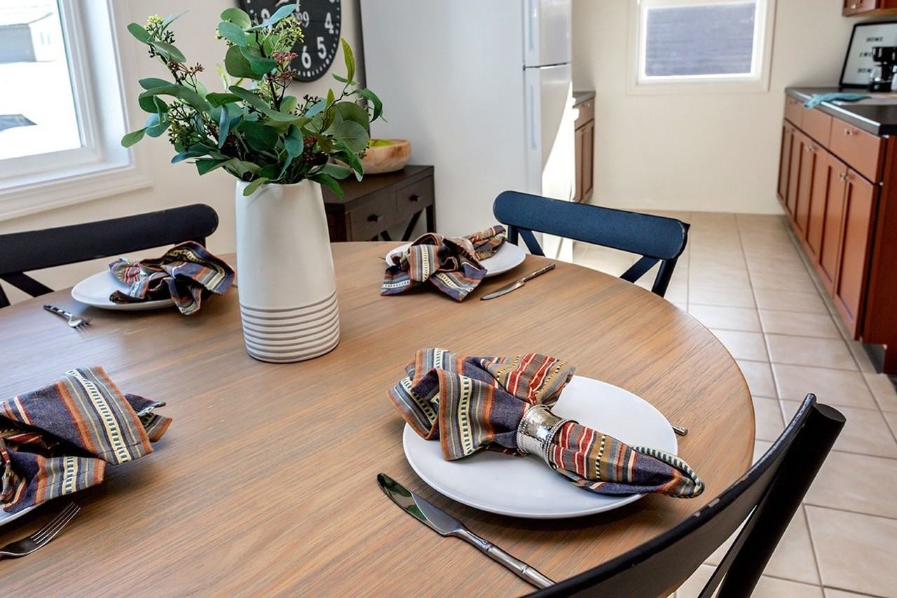 275 Hillside Dr - Photo 5 of 27