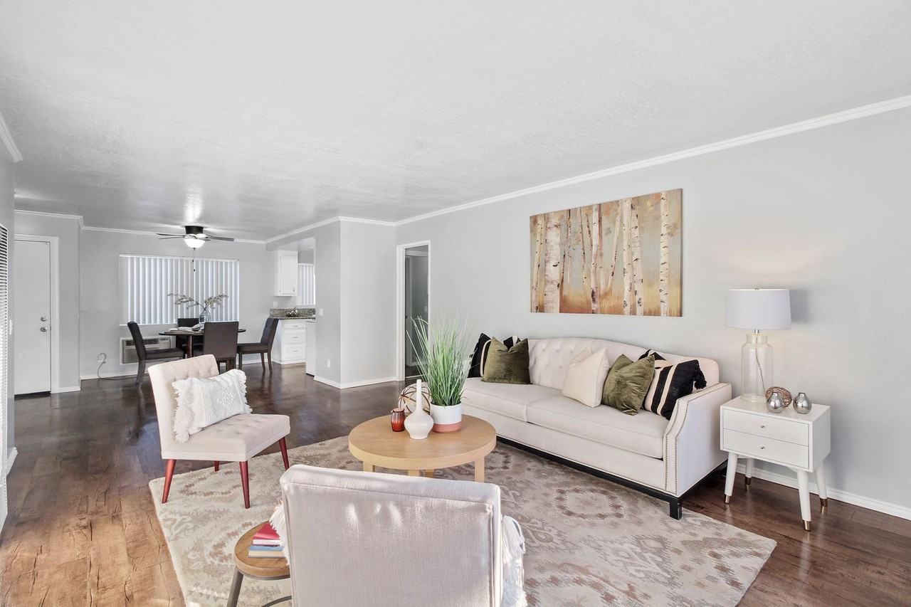 Villa Marseilles Apartments - Photo 6 of 50