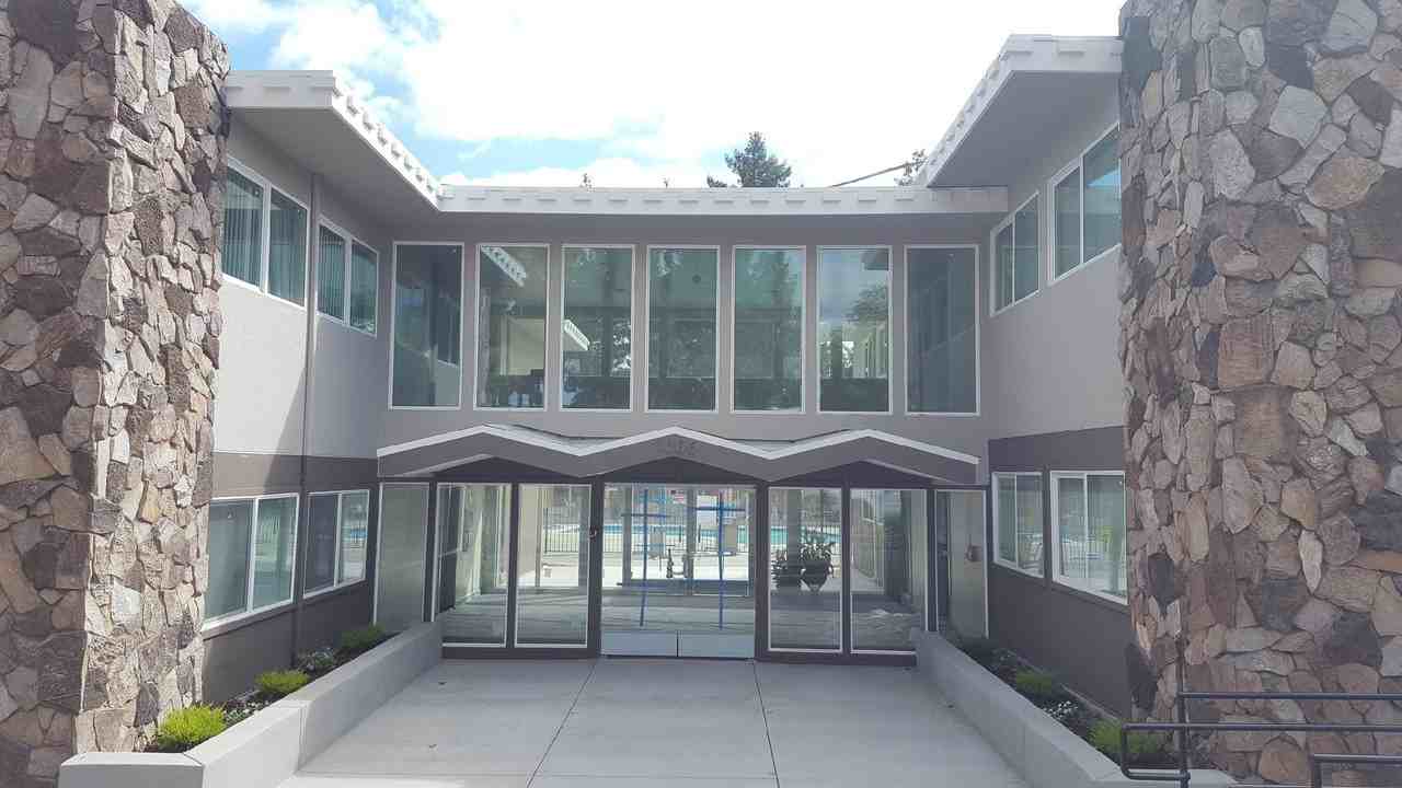 Twin Pines Manor Apartments - Photo 7 of 11