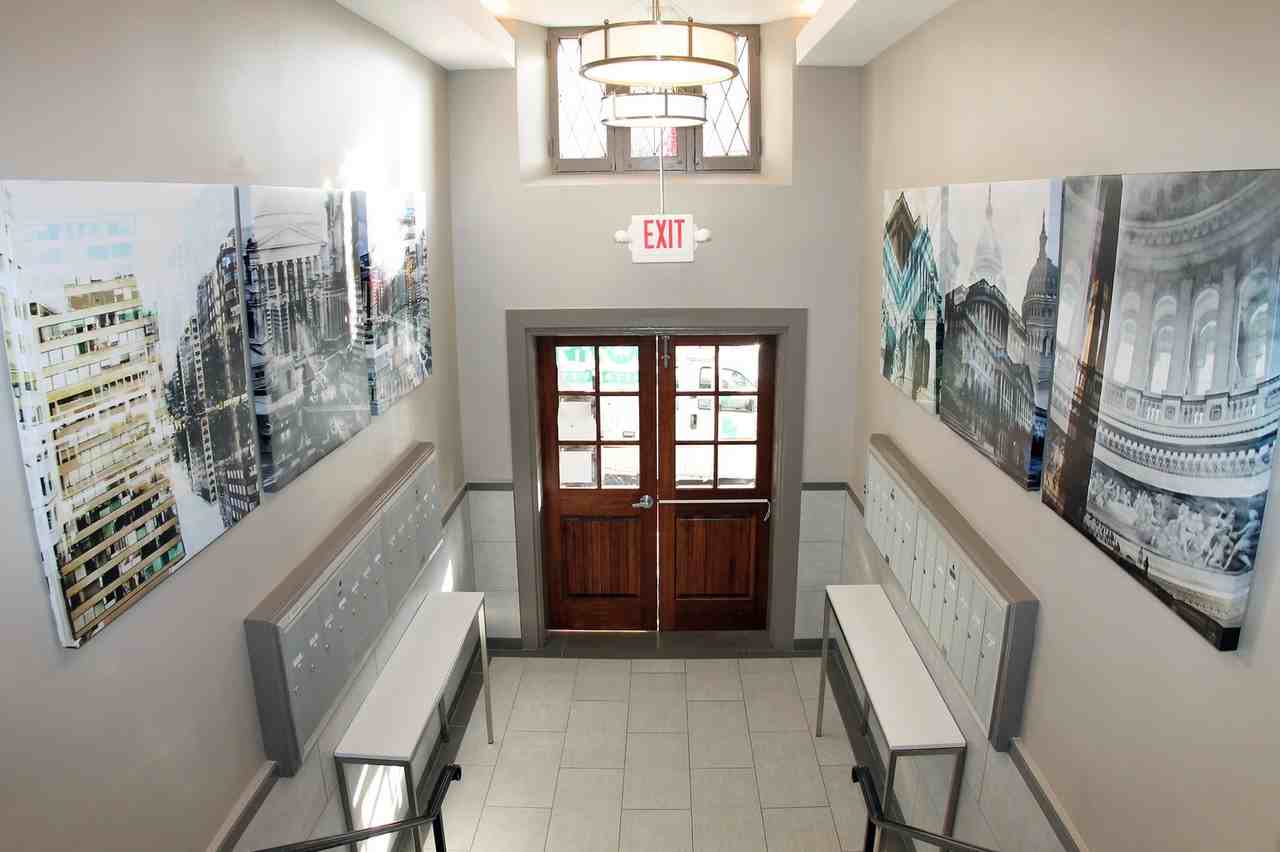 Fleetwood Apartments - Photo 3 of 19