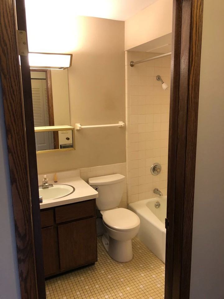 1707 North Wisconsin Street - Photo 7 of 11