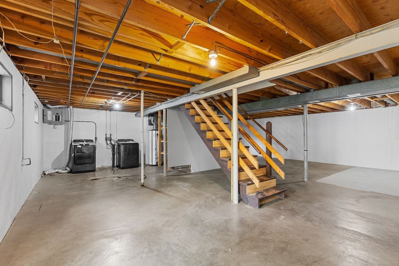 Gulf Drive Townhomes - Photo 6 of 20