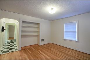 1430 SE 14th Ave - Photo 1 of 1