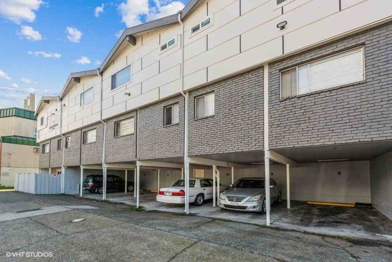 Aprés Ballard Apartments - Photo 4 of 32