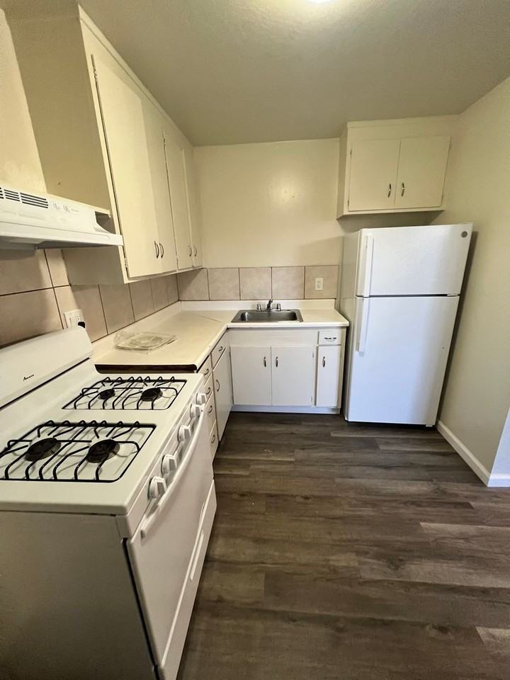 5366 Saint Mark Avenue - Photo 3 of 9