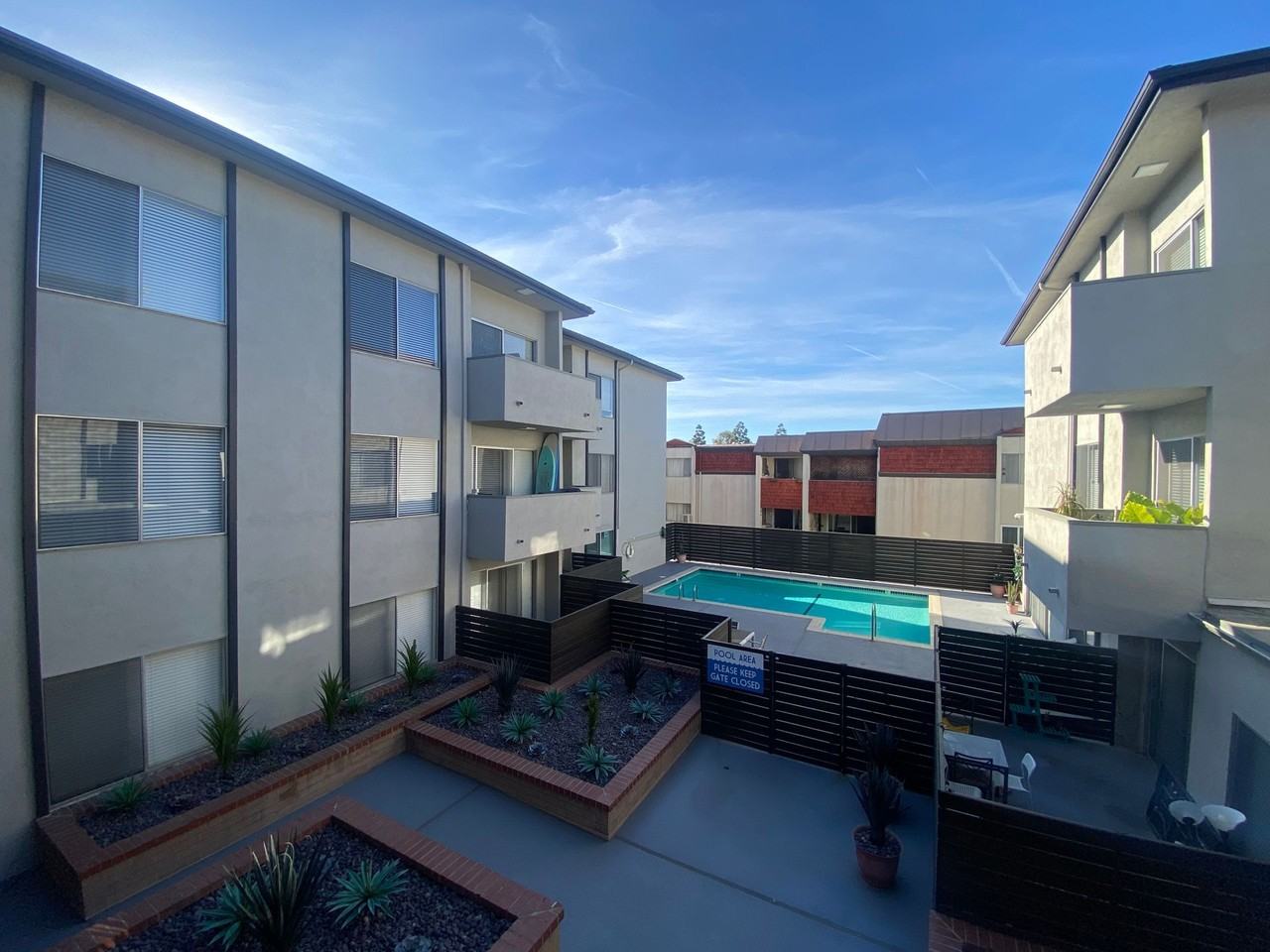 Windsor Place Apartments - Photo 4 of 11