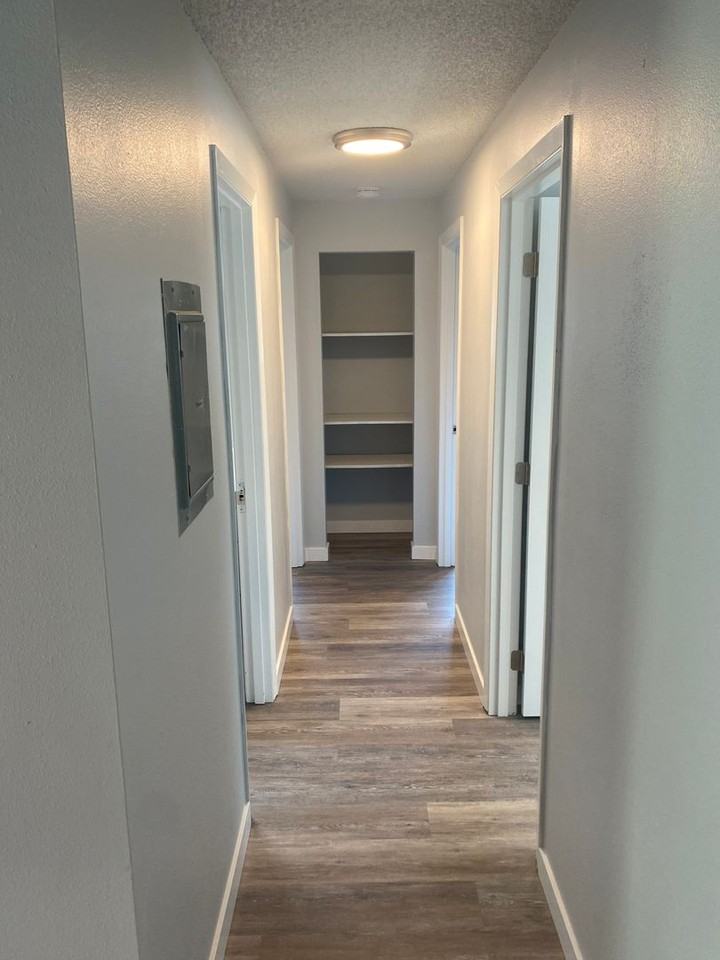 87-Garden Court Apartments - Photo 7 of 17