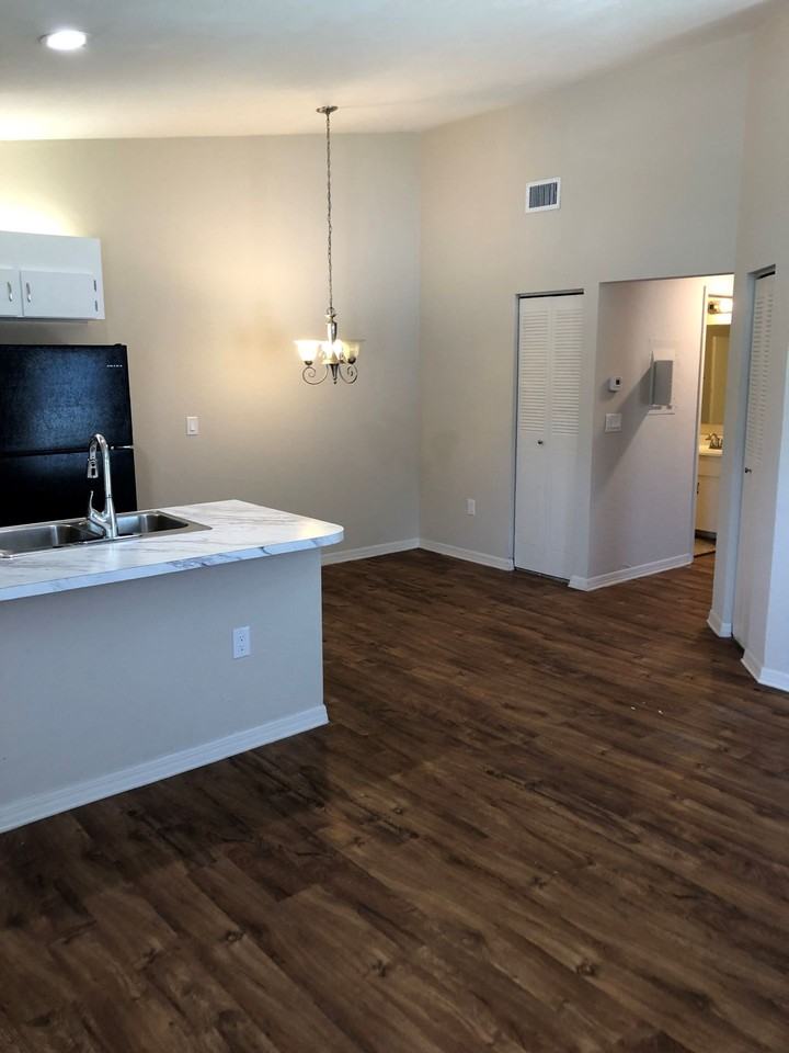 Century Oaks - Photo 3 of 7