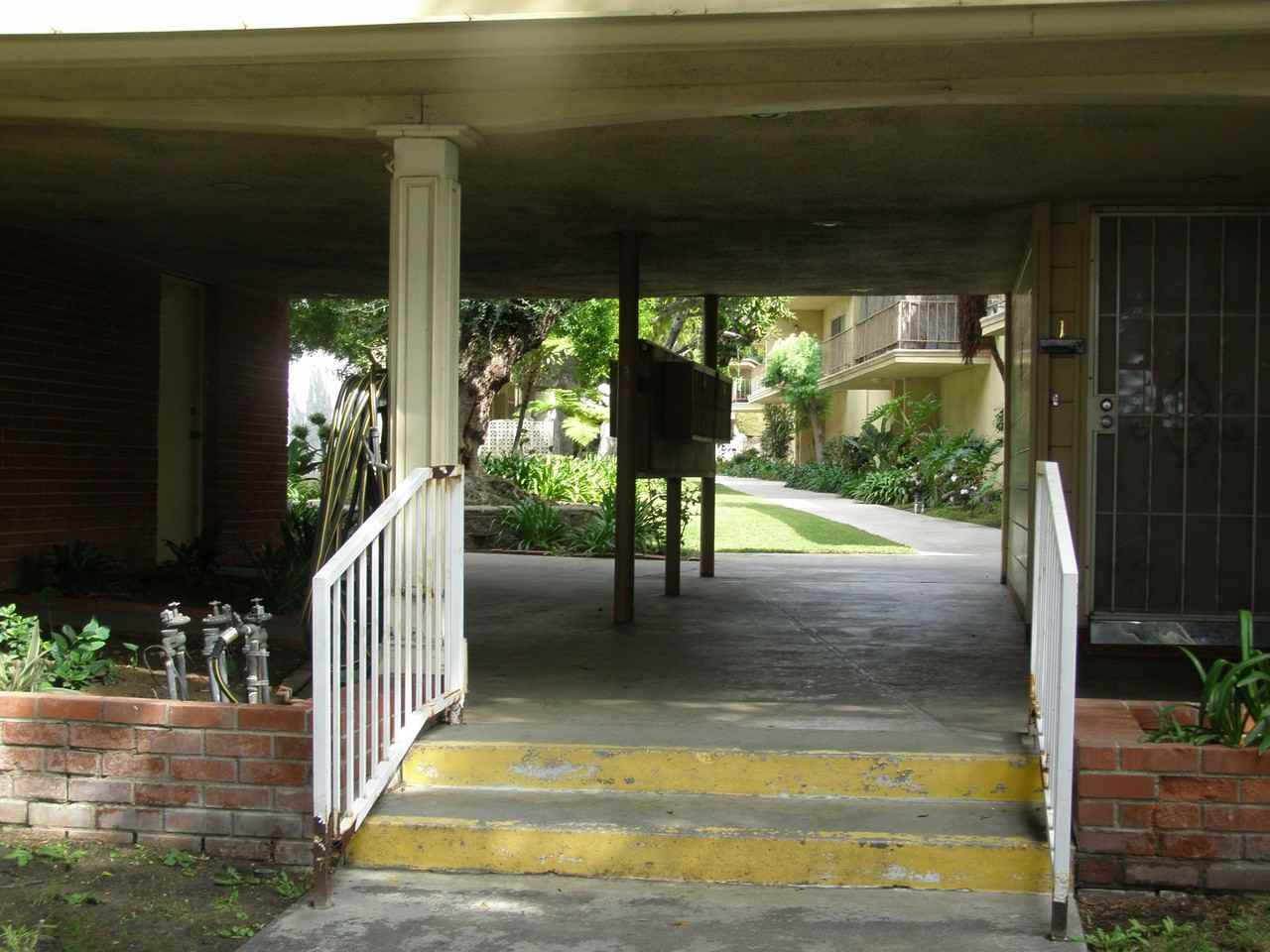 051 - Whittwood Park Apartments - Photo 3 of 11