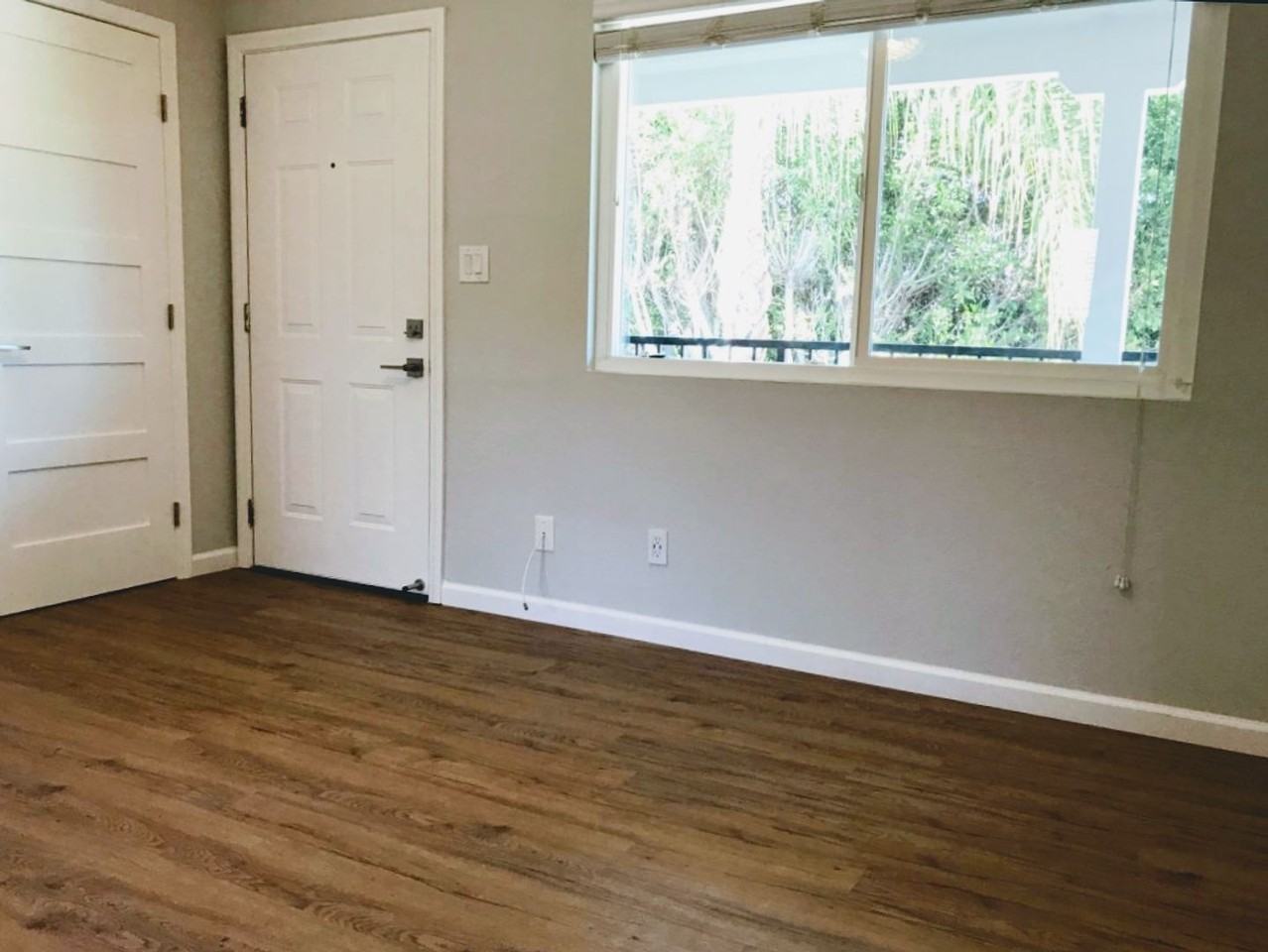 The Metro - Photo 4 of 14