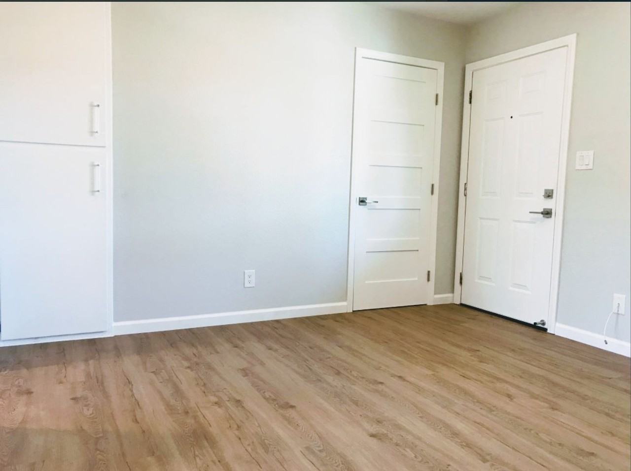 The Metro - Photo 5 of 14