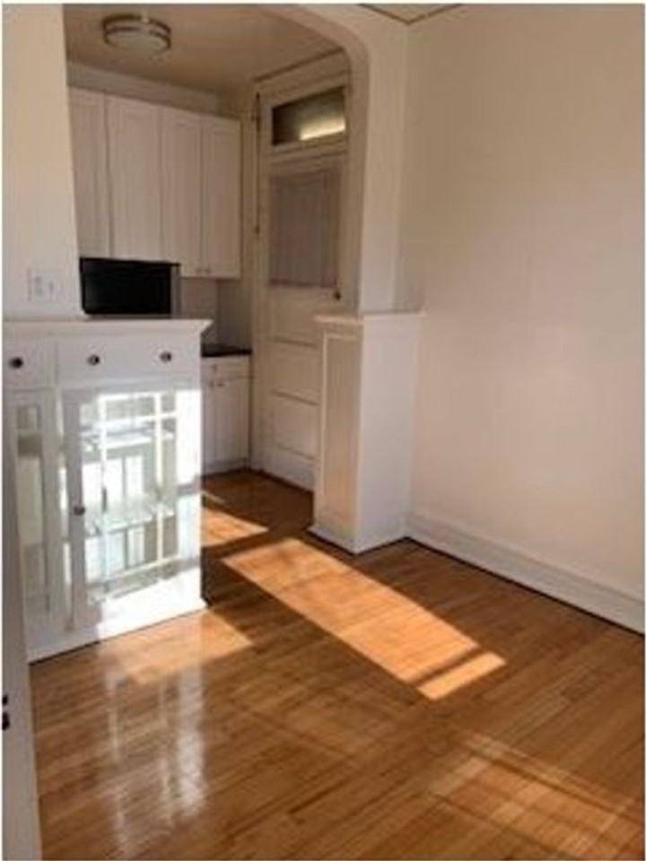 347 - *Wolcott Arms North* - Photo 3 of 8