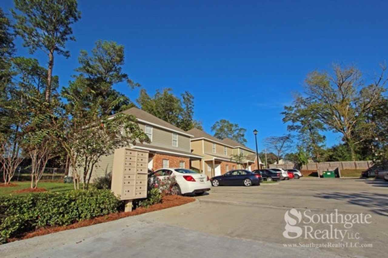 Magnolia Townhomes - Photo 4 of 50