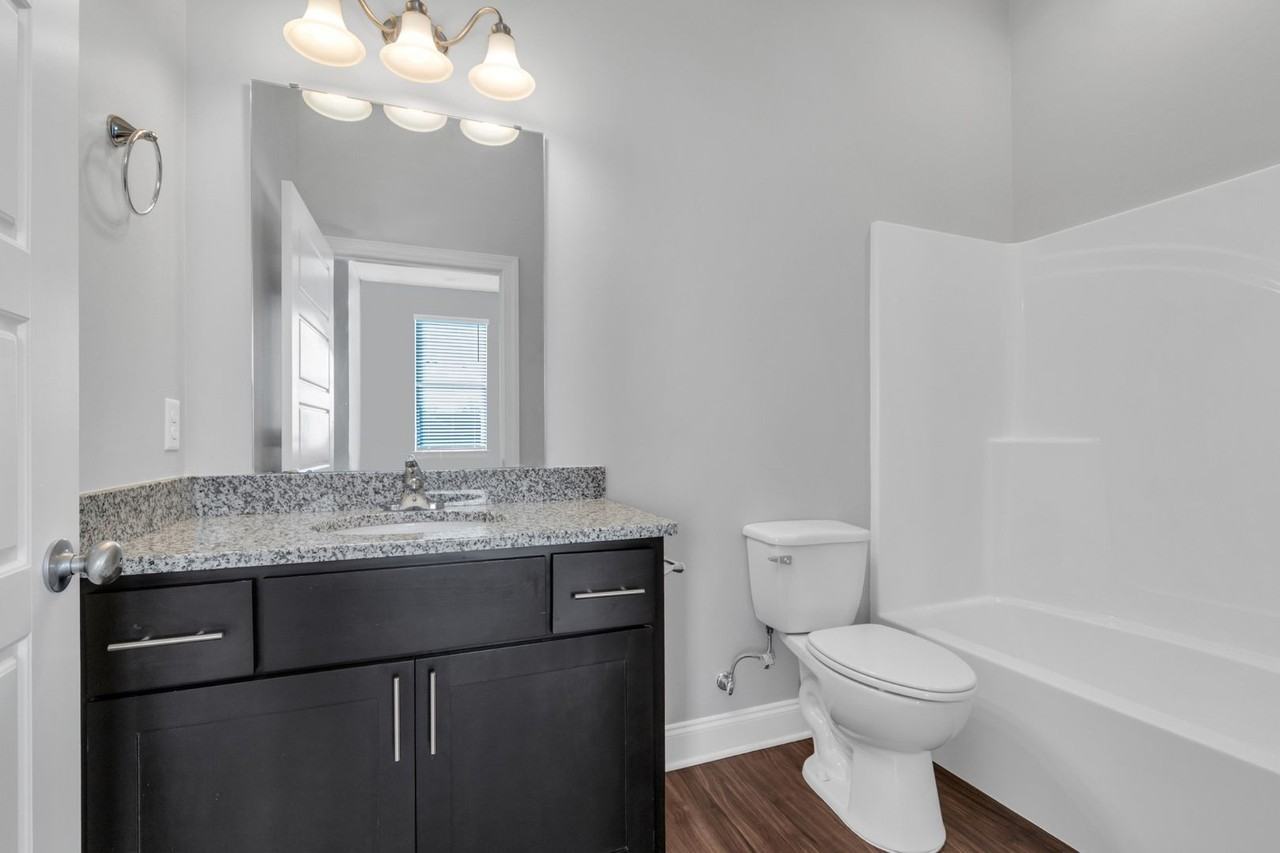 Bailey Row - 2107 - Photo 6 of 8