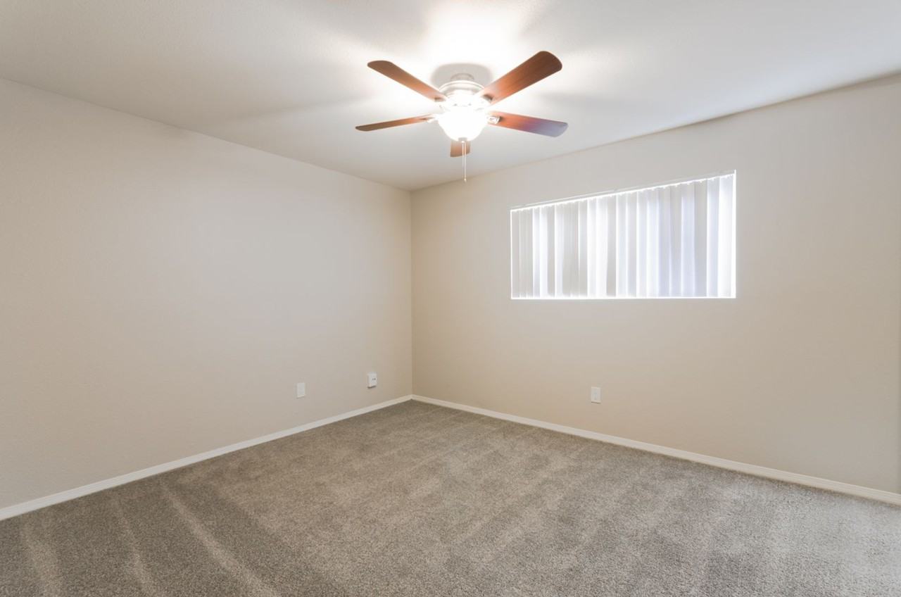 10233 Mission Gorge Road - Photo 6 of 36