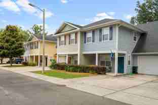 Oak Gate Apartments | 2 & 3 Bedroom Apartments in Gainesville, FL - Photo 1 of 1