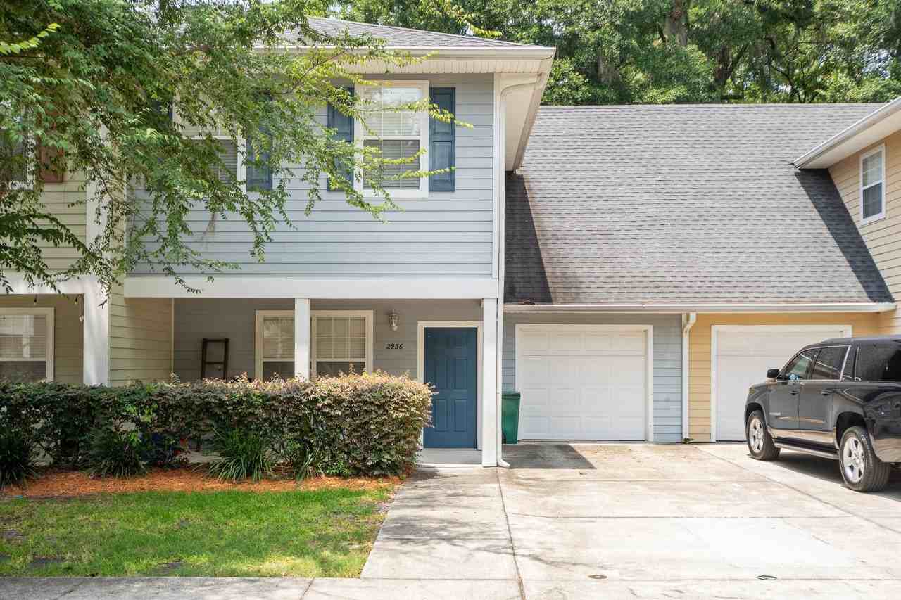 Oak Gate Apartments | 2 & 3 Bedroom Apartments in Gainesville, FL - Photo 5 of 18