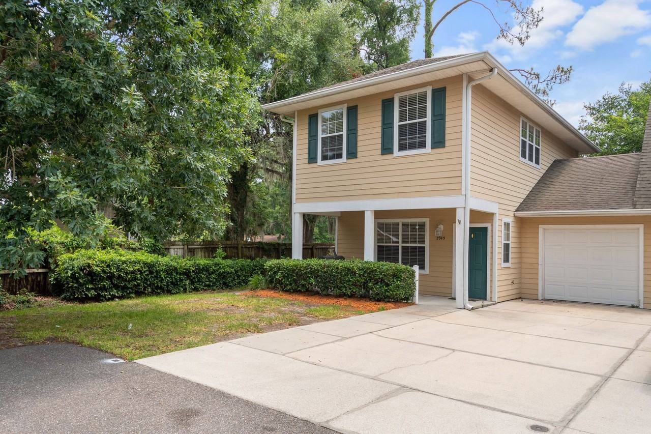 Oak Gate Apartments | 2 & 3 Bedroom Apartments in Gainesville, FL - Photo 6 of 18