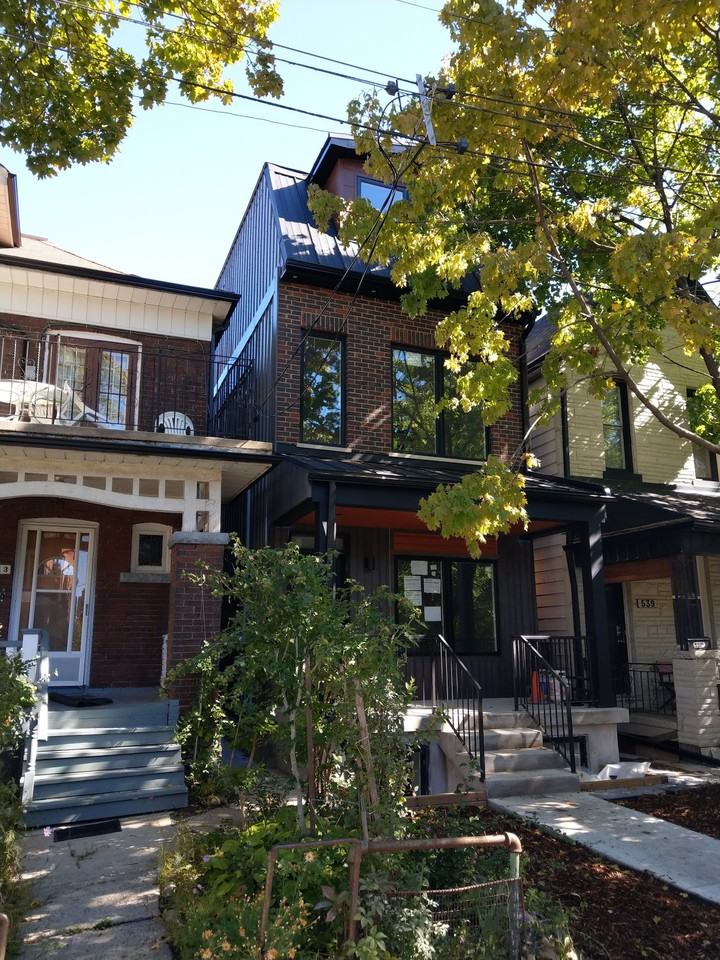Ossington Ave & Bloor St W - Photo 2 of 11