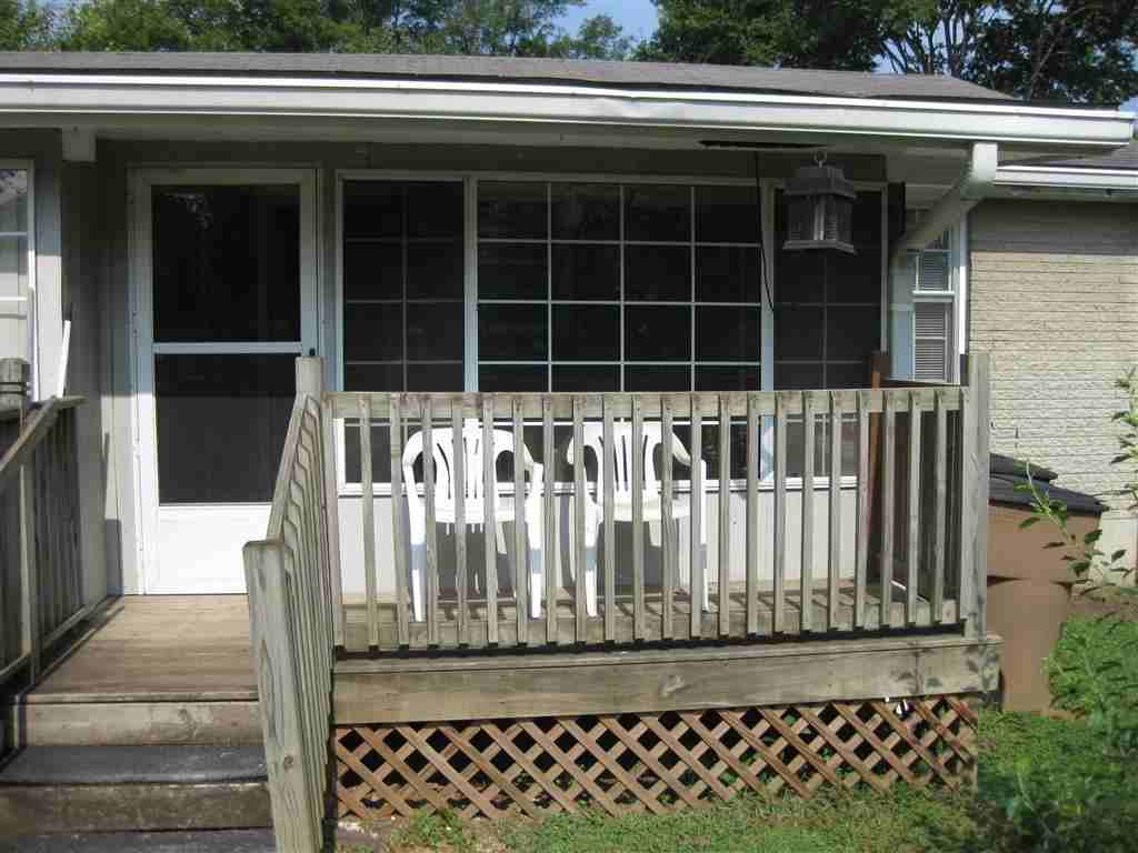 3857 Saunders - Photo 2 of 14