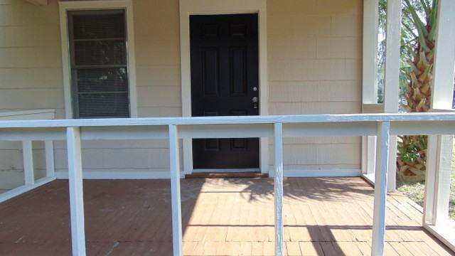 8127 Lexington Dr - Photo 3 of 16