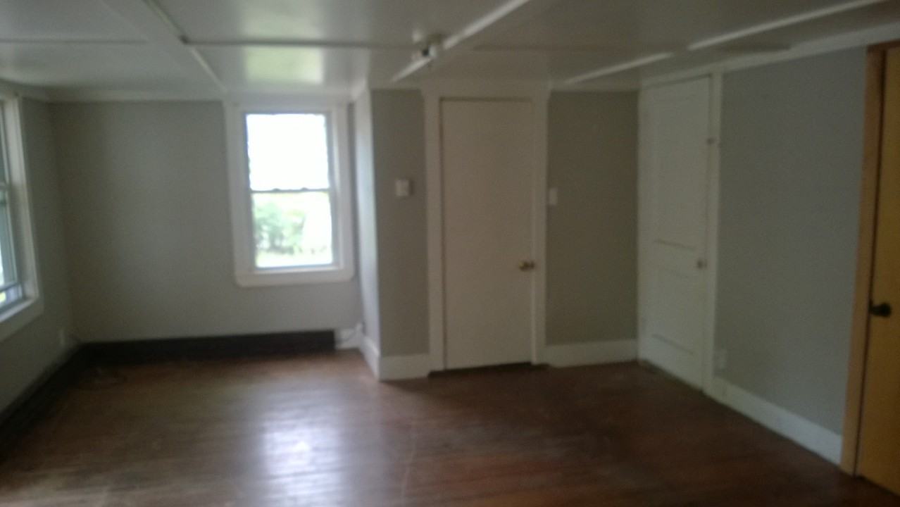 173 Spring St - Photo 2 of 5