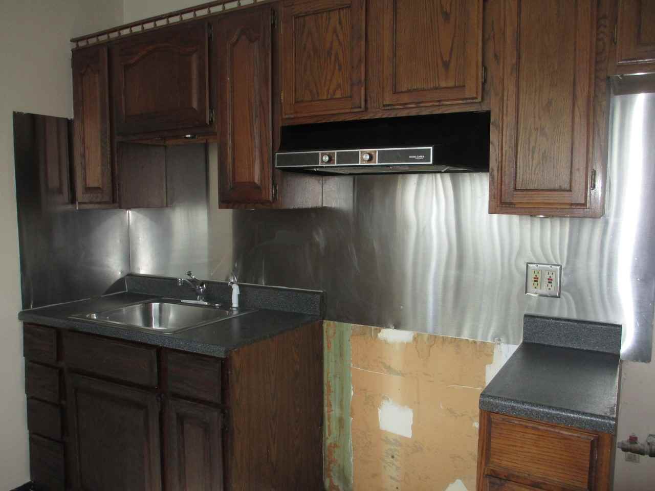 17375 Harman St - Photo 3 of 13