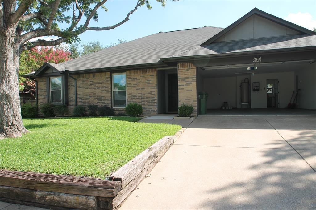 Houses for Rent In Brookwood Hills, Bedford, TX Home Rentals Available Zumper