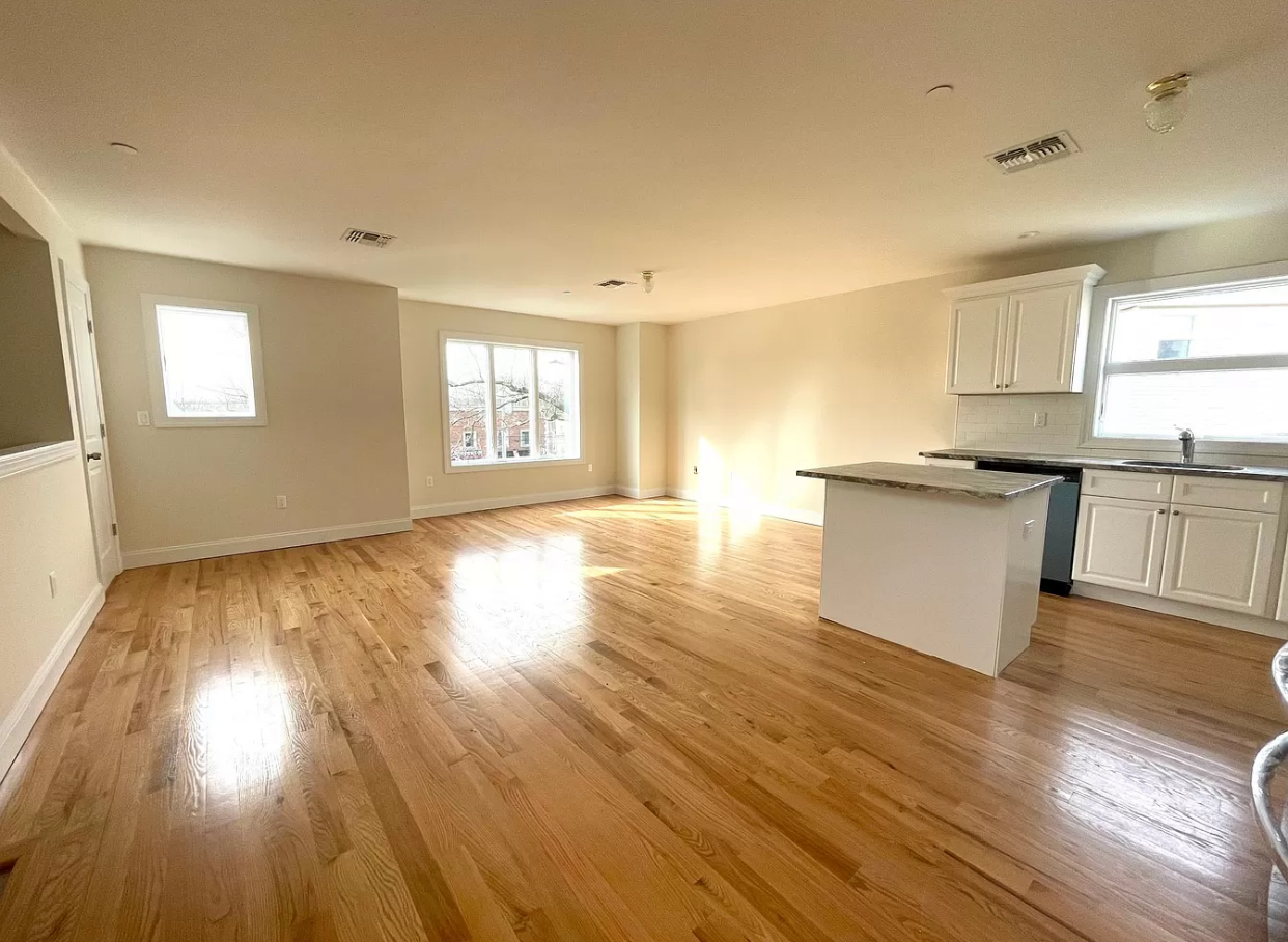 6261 Amboy Road 1f - Photo 3 of 10