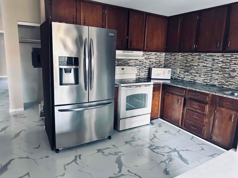 7D Fairway Rd - Photo 7 of 23