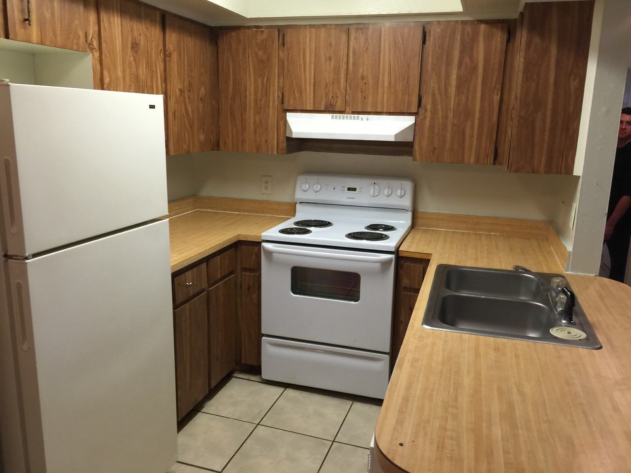 3074 Saint Paul Dr - Photo 3 of 14