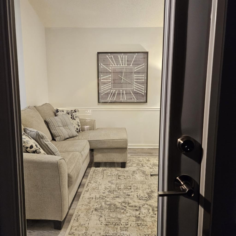 306 Westchester Way - Photo 2 of 11