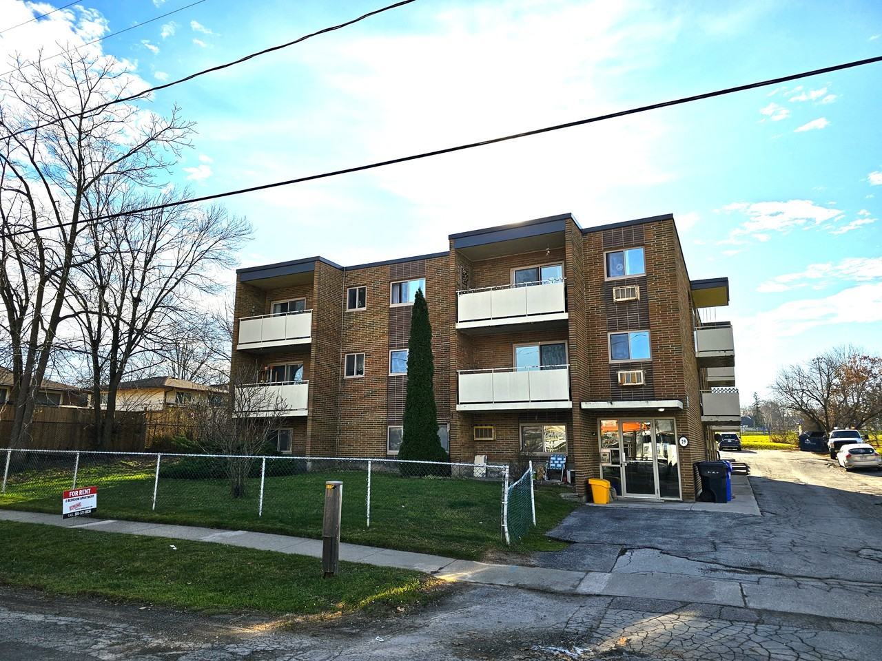 29 St. David Street E, Thorold, ON - Photo 2 of 2