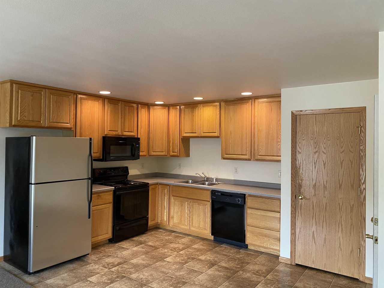 3616 Doolittle DrApt 6 #6 - Photo 4 of 15