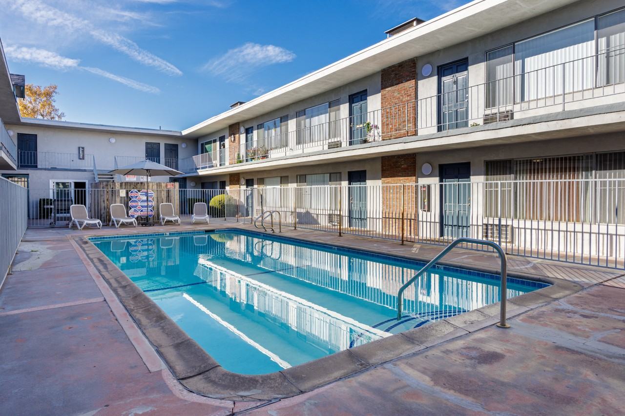 Variel Villas - Photo 2 of 28