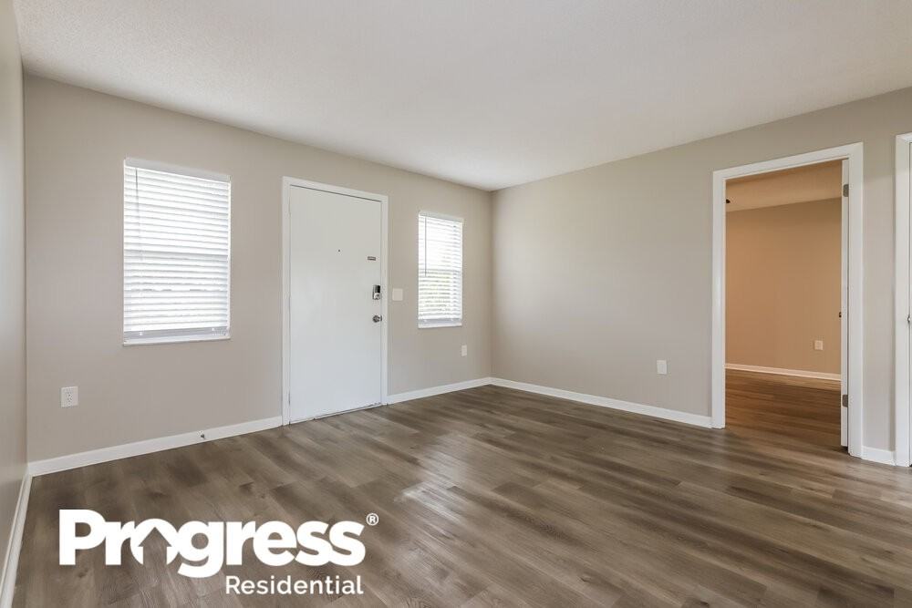206 Carter Blvd - Photo 3 of 16