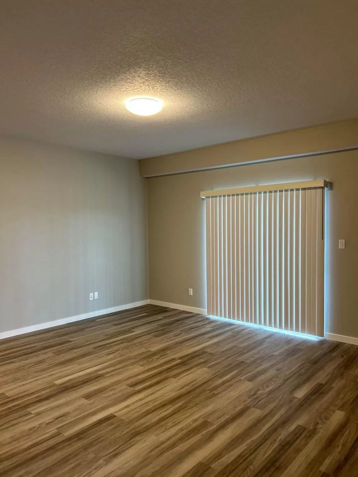 150 Acadia Street #2 - Photo 3 of 5